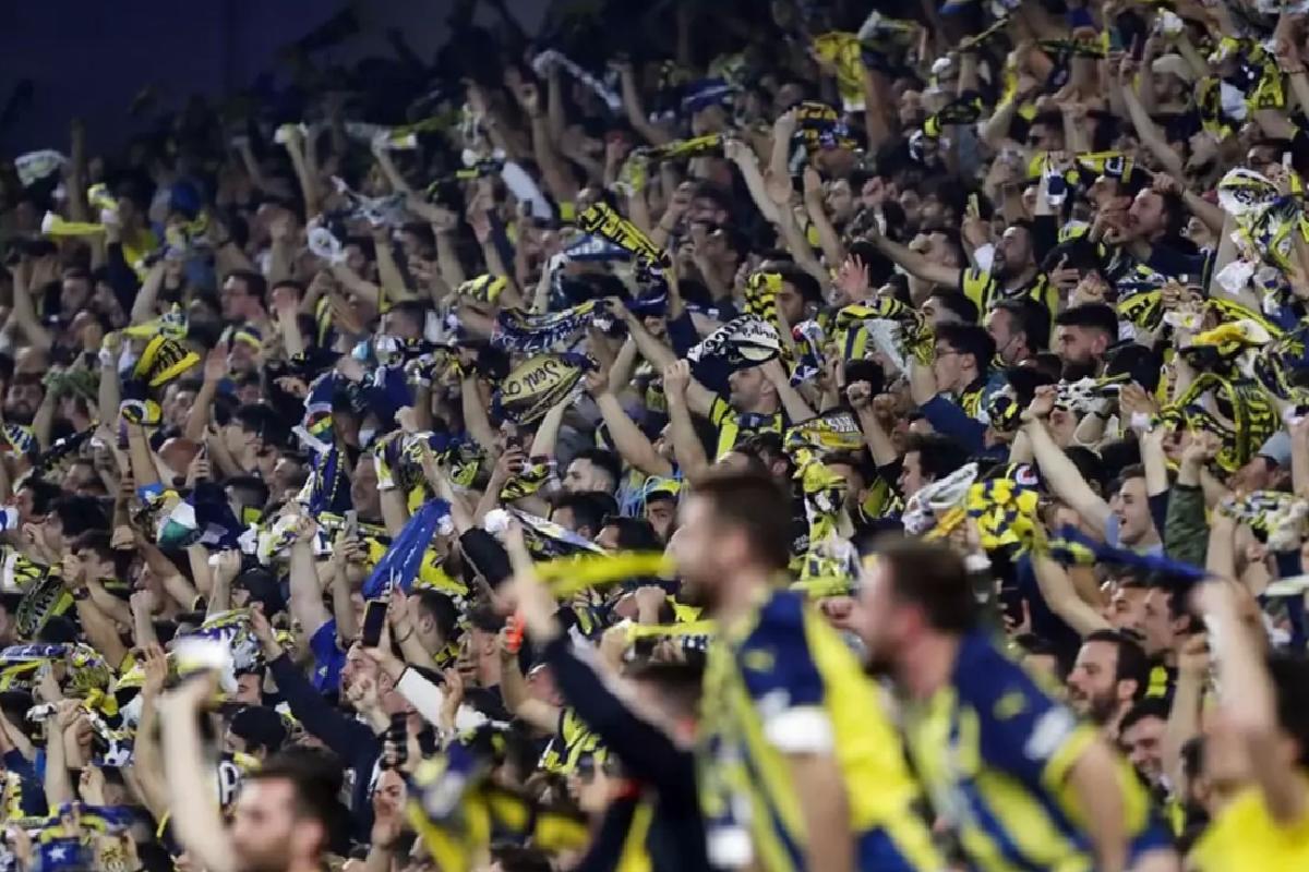 Fenerbahçe’nin yıldızına Avrupa’dan sürpriz talip