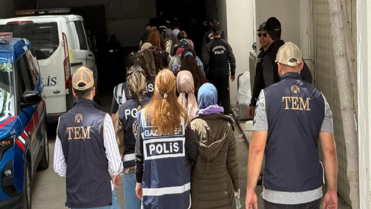 FETÖ operasyonunda gözaltına alınan 225 kuşkulu adliyeye sevk edildi