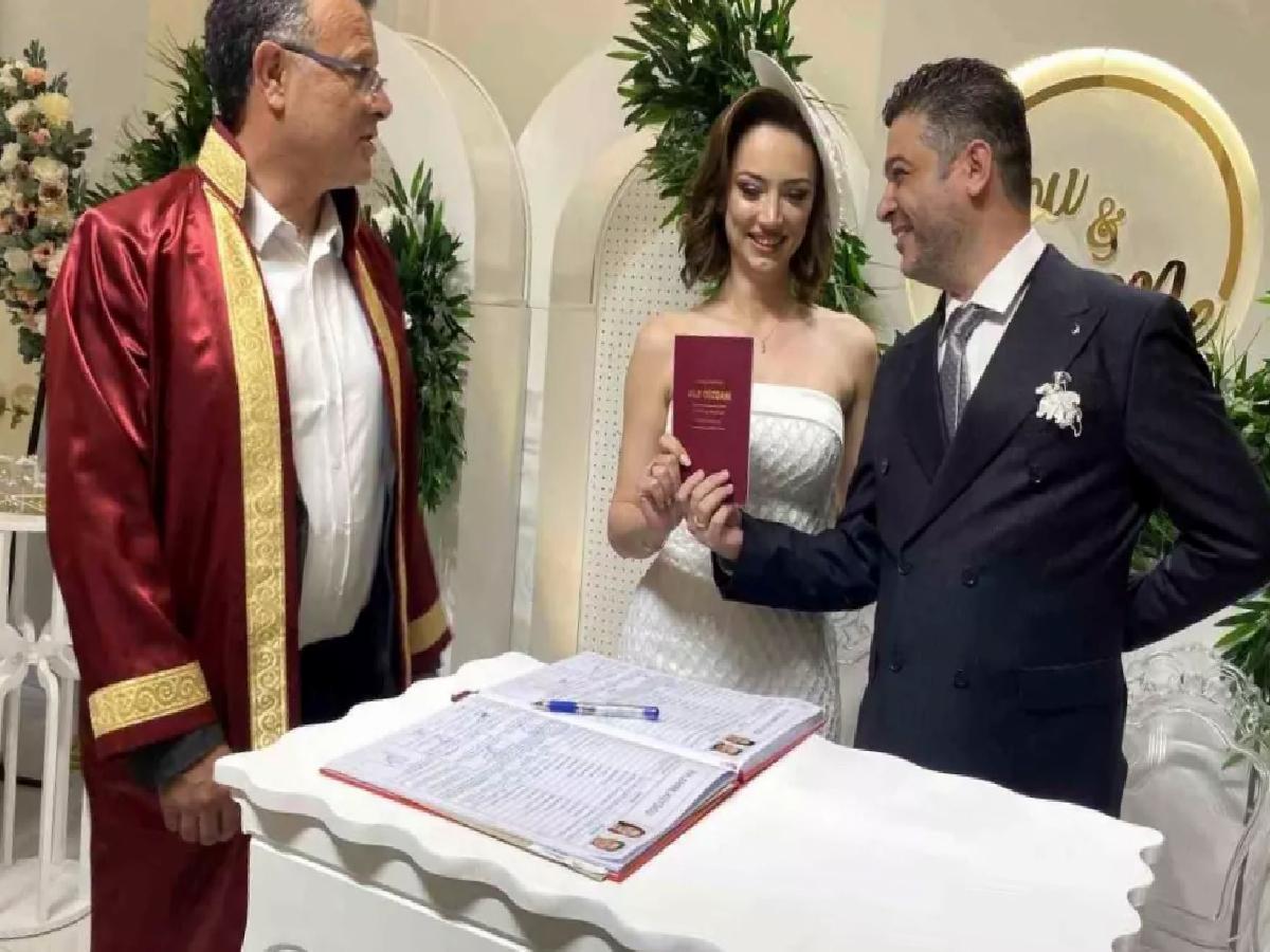 Filistinli Aile Tabibi Akram Mukat ile Kızılay Uzman Yardımcısı Fulya Karataş Evlendi