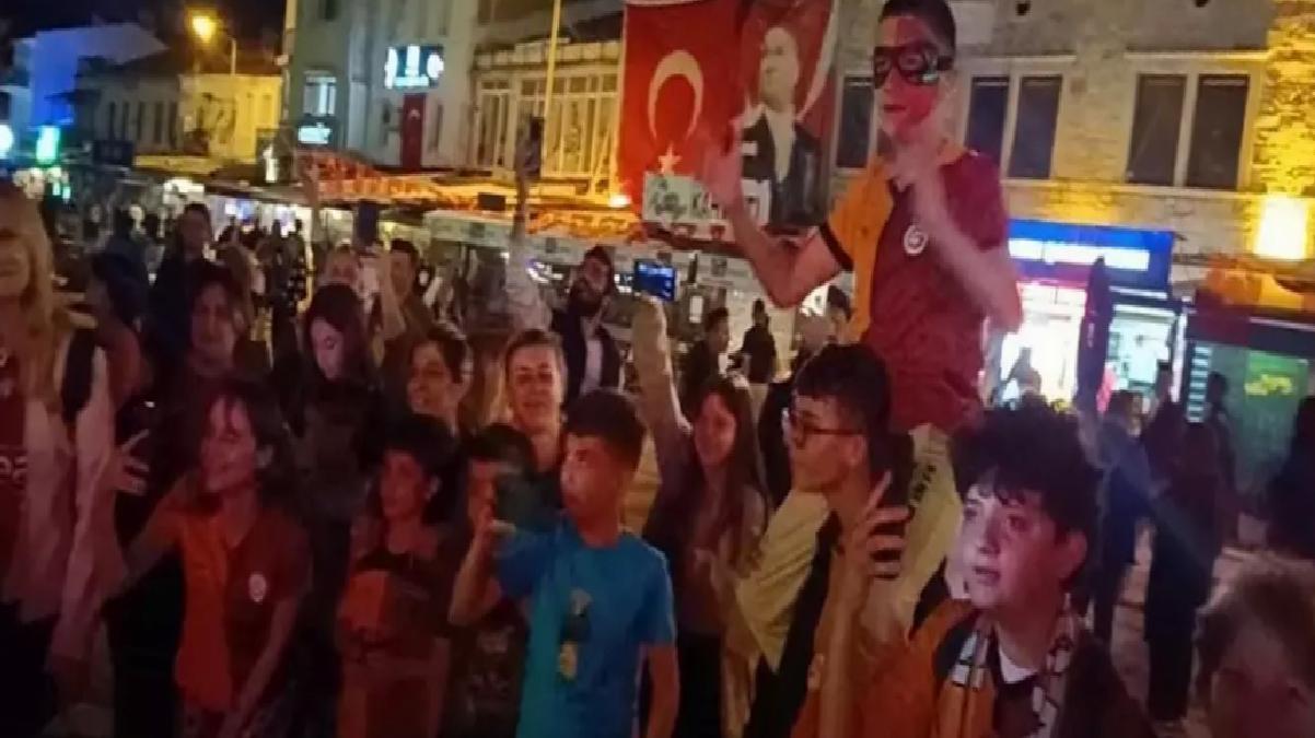 Foça’da Galatasaray Şampiyonluk Kutlaması