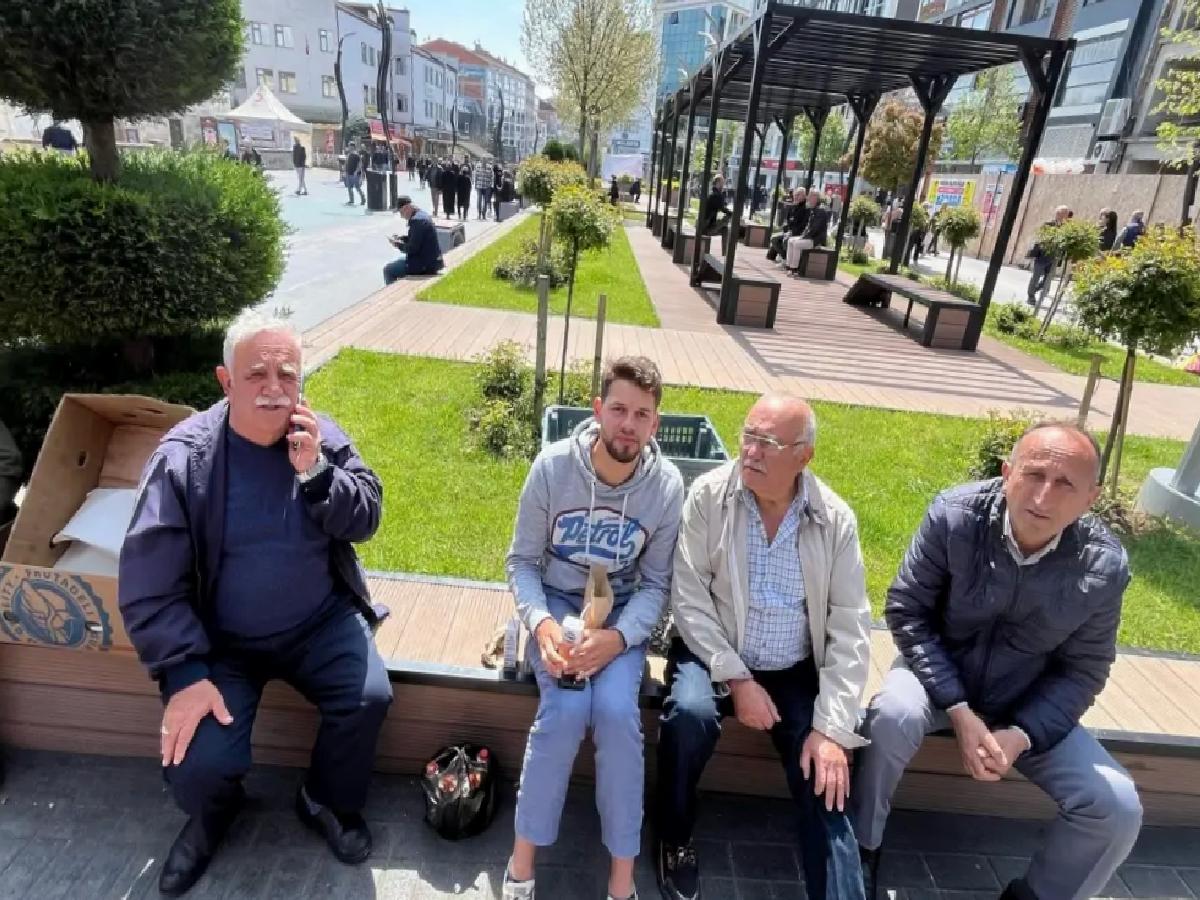 Fransız Gençler Türkiye’de Depremzedelere Yardım İçin Ağırlanıyor