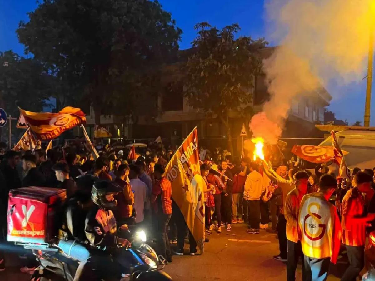Galatasaray 25. Şampiyonluğunu Kutladı