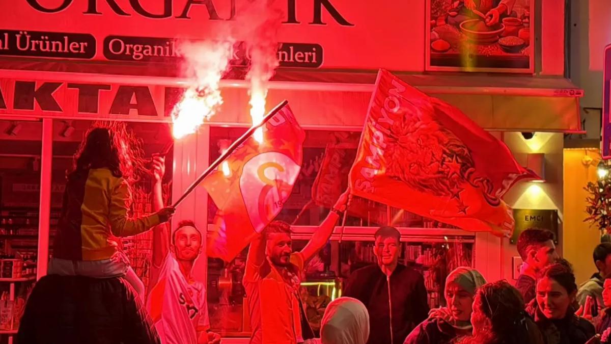 Galatasaray Şampiyonluk Coşkusunu Yaşıyor