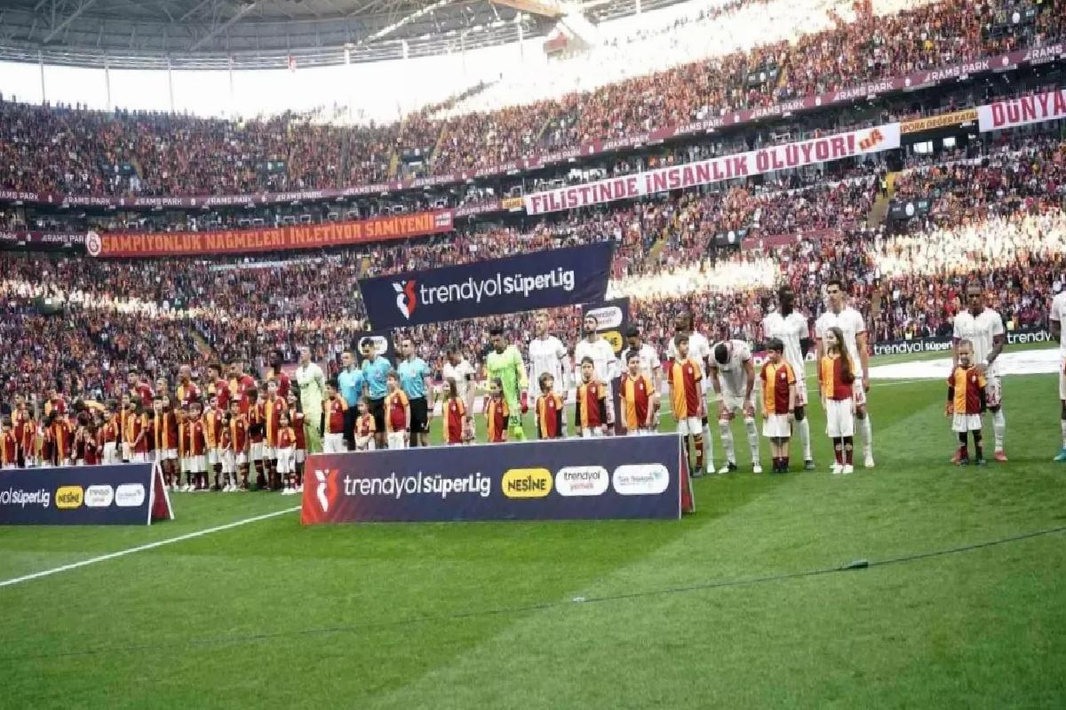 Galatasaray – Sivasspor Maçında 2-0 Üstünlük