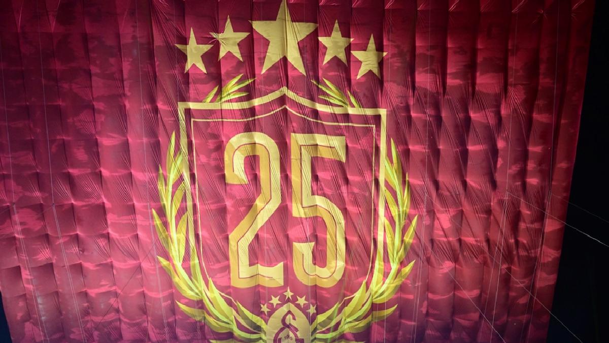 Galatasaray, son 48 saatte 155 milyon lira ciro yaptı
