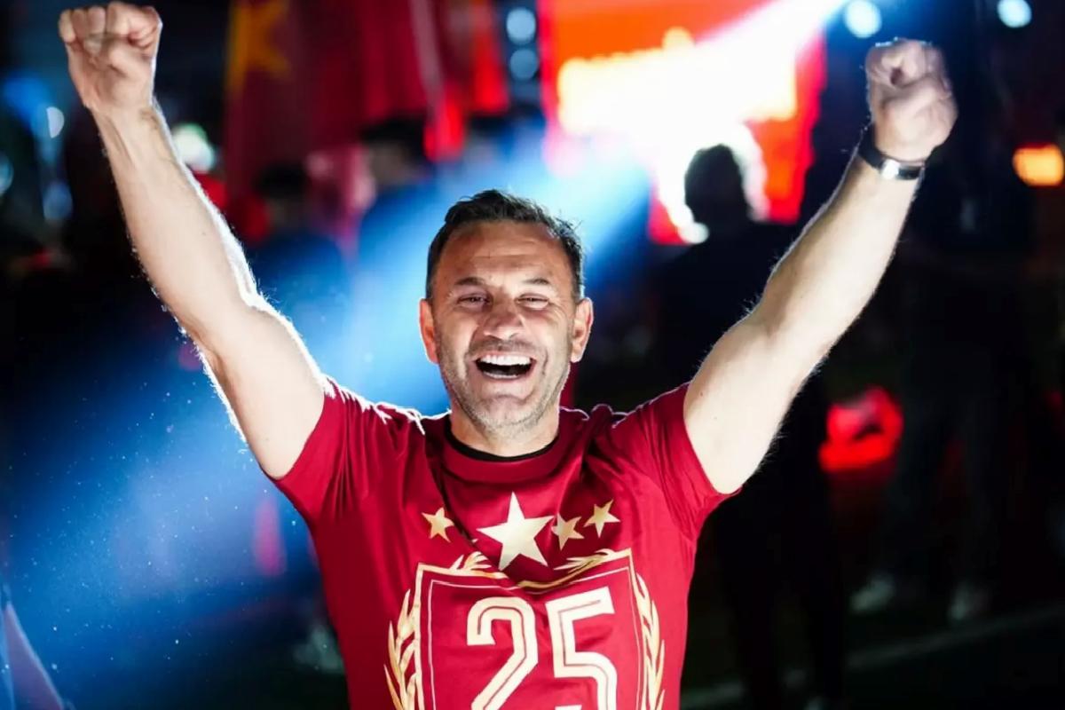 Galatasaray’da Okan Buruk tarihe geçti