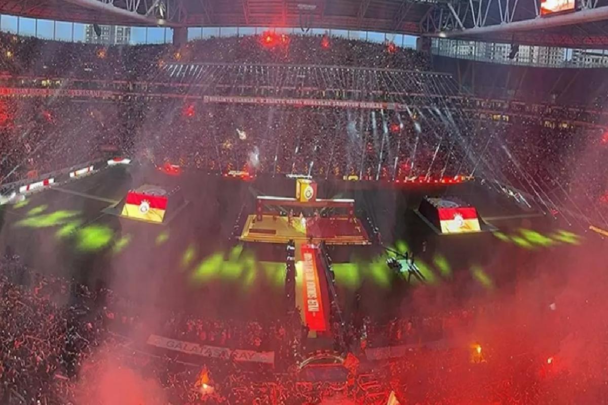 Galatasaray’da yıldız isme müsaade çıktı: Gidebilirsin