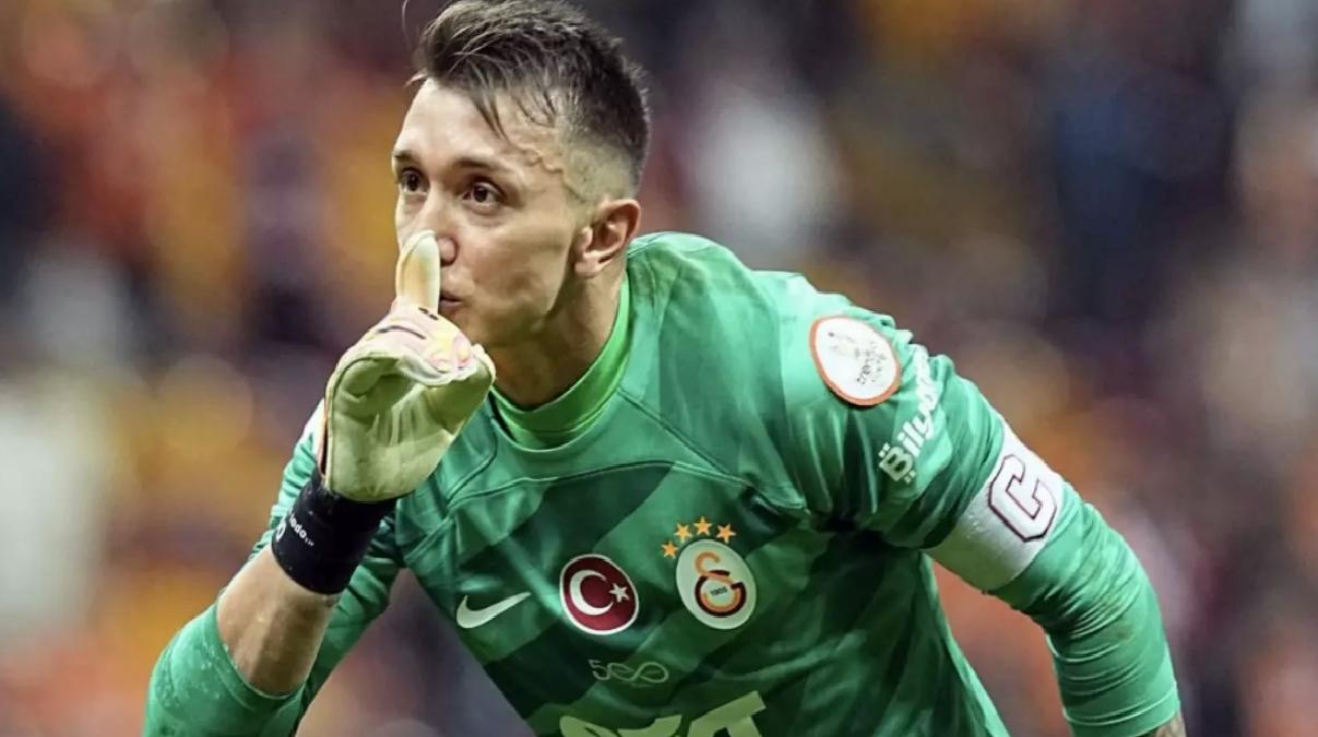 Galatasaray’ın Efsanesi Muslera, 19 Kupayla Tarihe Geçti
