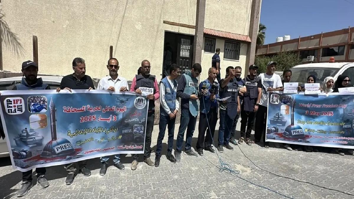 Gazetecilerden Soykırımı Durdurma Aksiyonu
