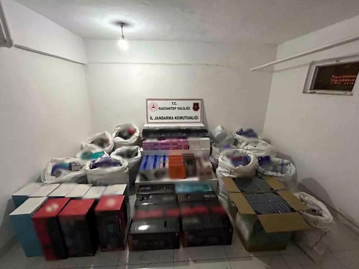 Gaziantep 3 milyon TL kıymetinde kaçak elektronik eşya ele geçirildi: 2 gözaltı