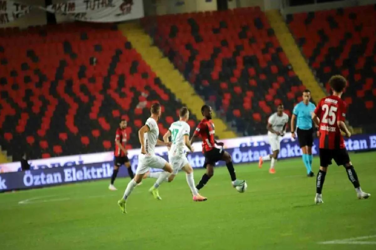 Gaziantep FK – Alanyaspor: Birinci Yarı Golsüz Beraberlik