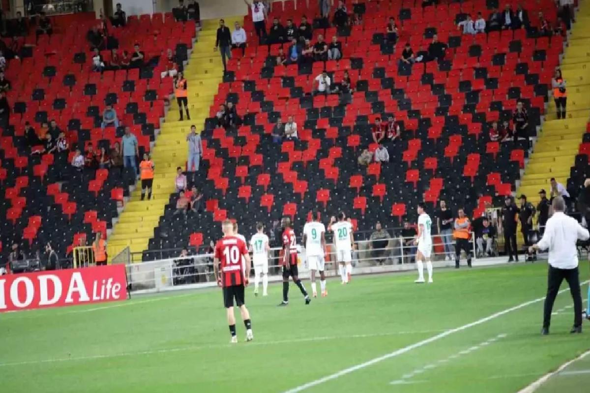 Gaziantep FK, Alanyaspor’a Yenildi