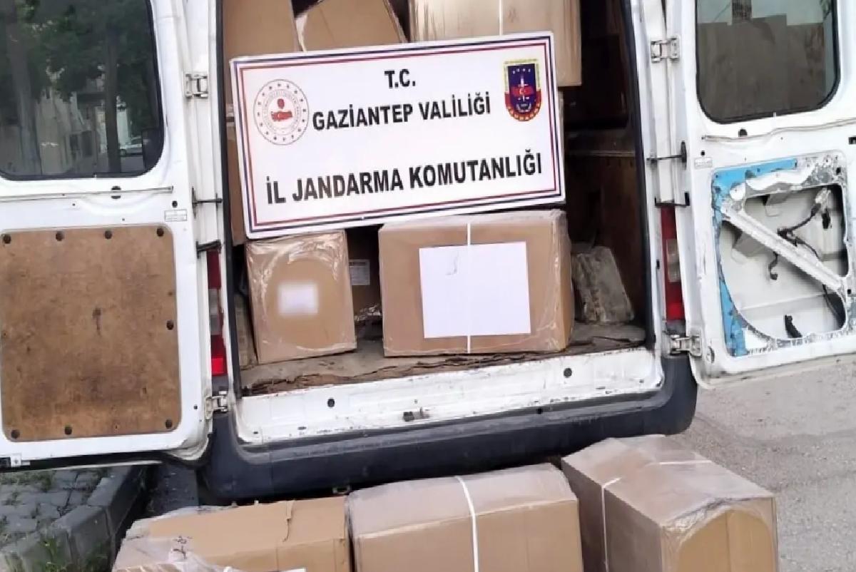Gaziantep’te 2 milyon TL kıymetinde düzmece ayakkabı ve kıyafet ele geçirildi