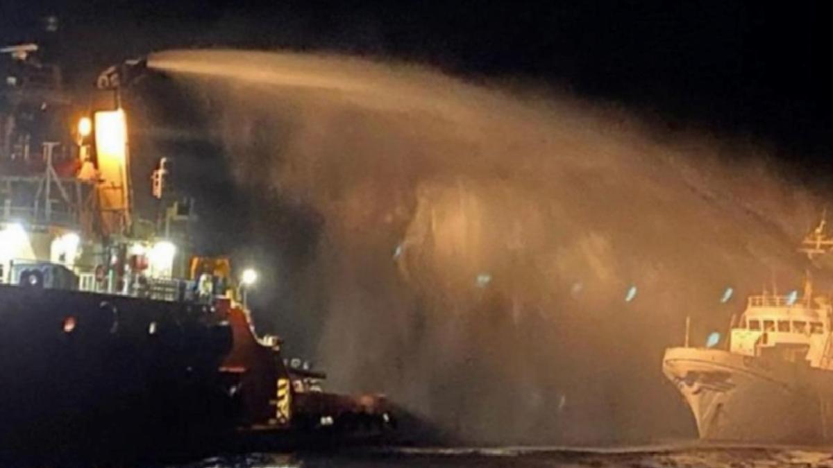Gazze için hazırlanan yardım gemisi memleketler arası sularda hücuma uğradı
