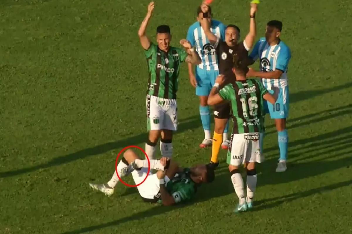 Gencecik futbolcunun mesleğini bitiren faul