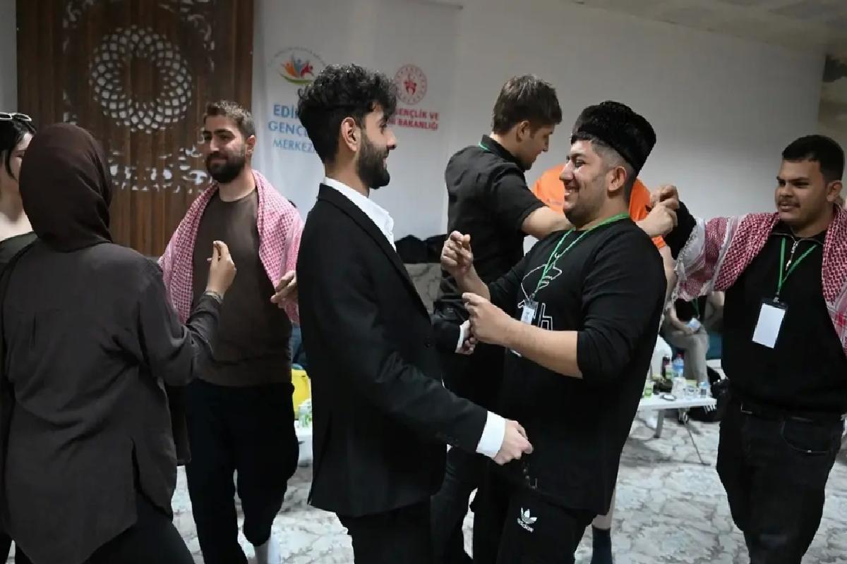 Gençlerden Bağımlılıkla Uğraş İşbirliği