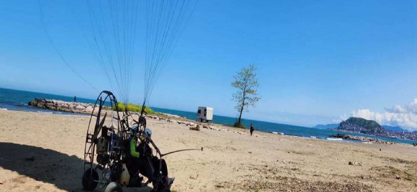 Giresun’da Paramotor Denize Düştü