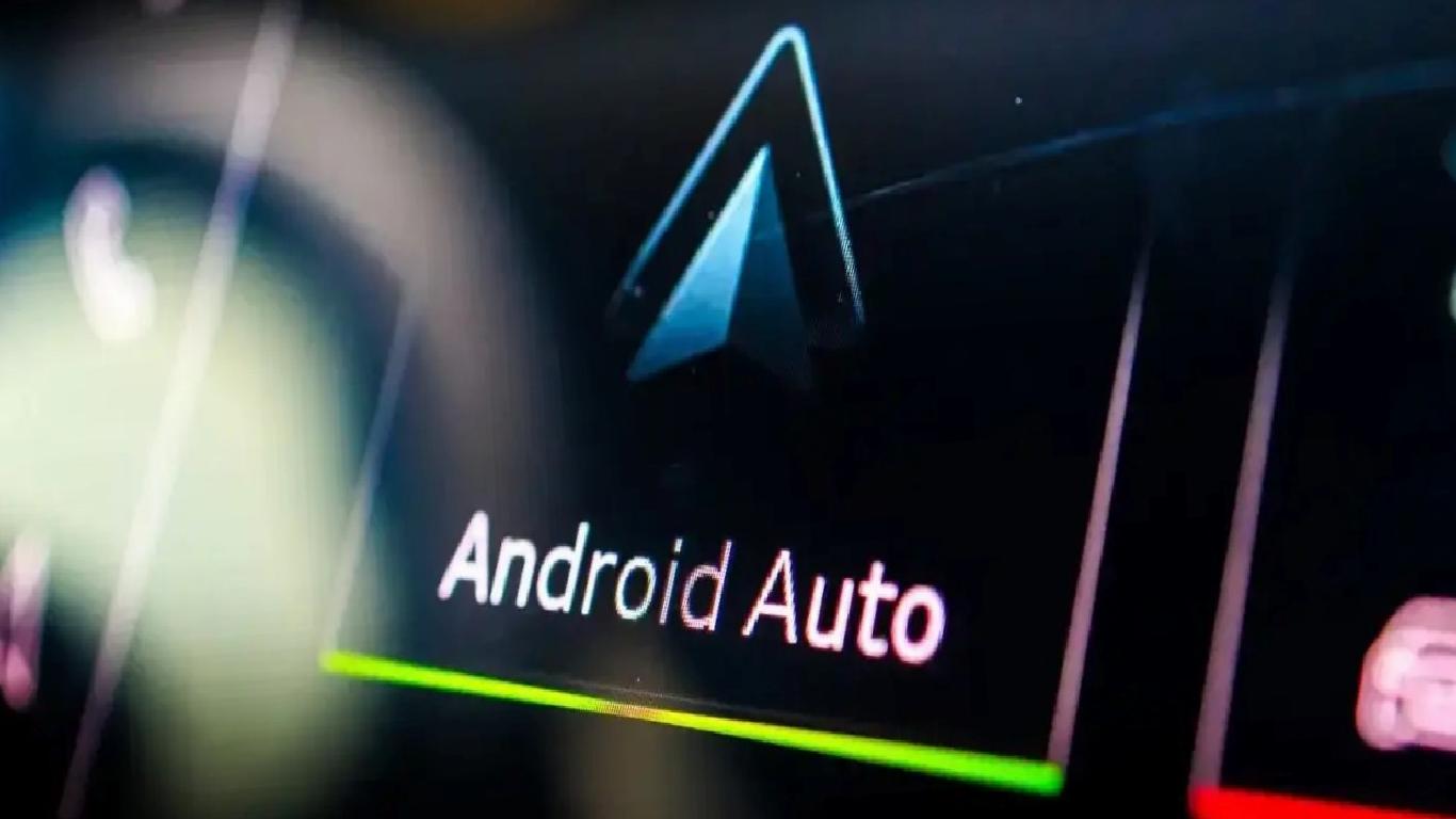 Google, Android Auto 14.3 güncellemesini dağıtmaya başladı
