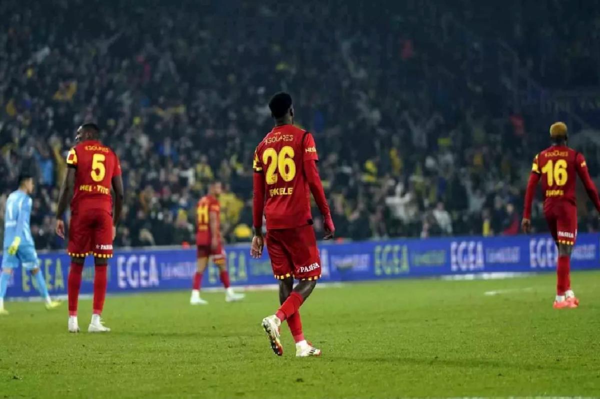 Göztepe’nin Savunma Krizi Devam Ediyor