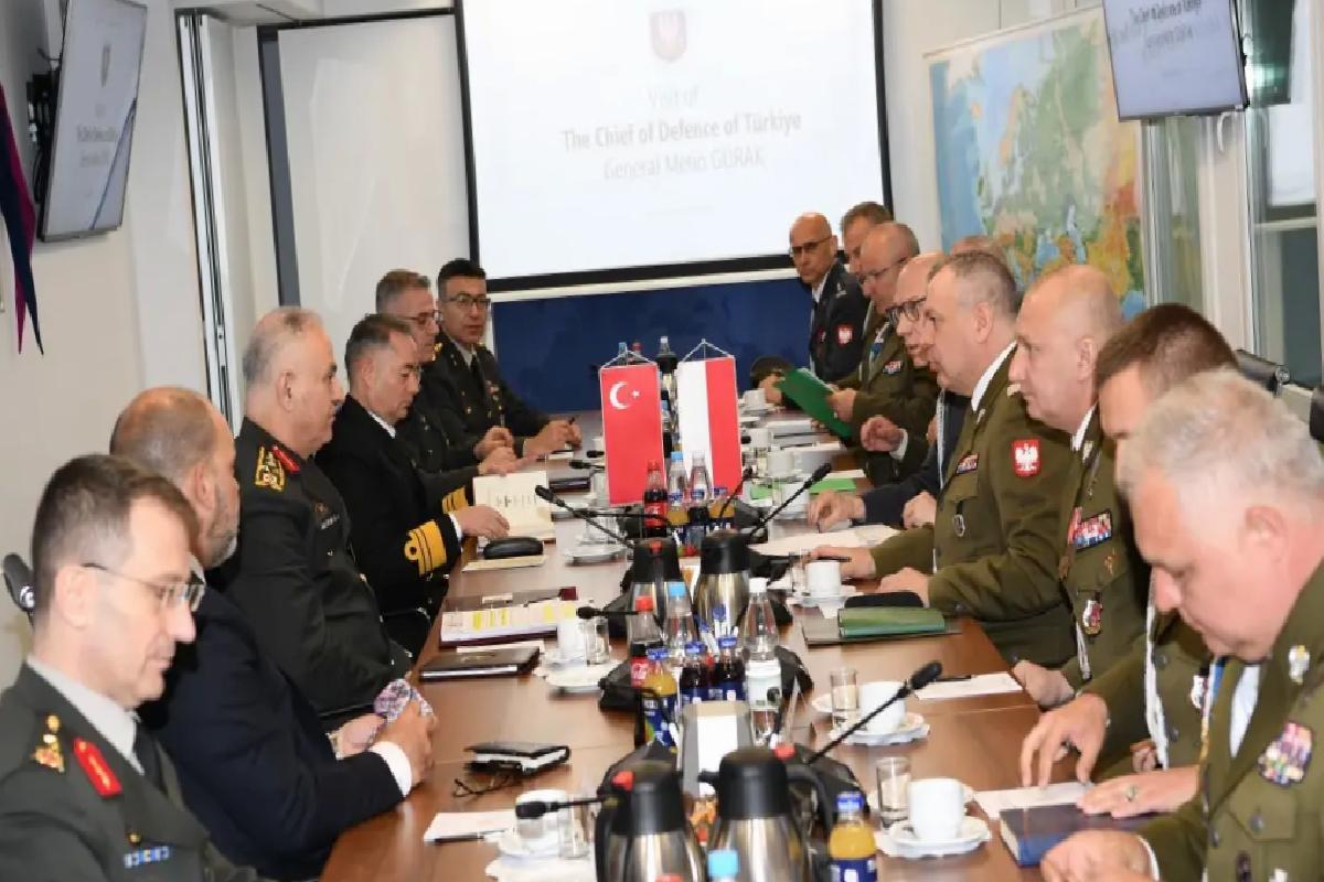 Gürak, Varşova’da Askeri Ziyaret Gerçekleştirdi