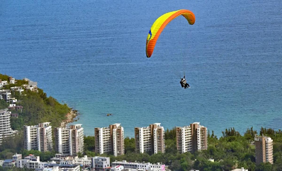 Hainan’da Yamaç Paraşütü İlgi Görüyor