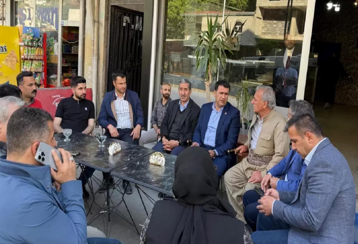 Hakkari’de PKK’nın silah bırakma kararı sevinçle karşılandı