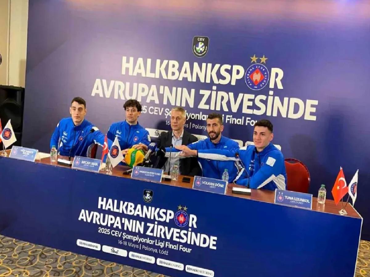 Halkbank Dörtlü Finalde Savaşacak