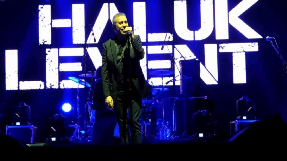Haluk Levent, Aydın Konserinde Hayranlarına Teşekkür Etti