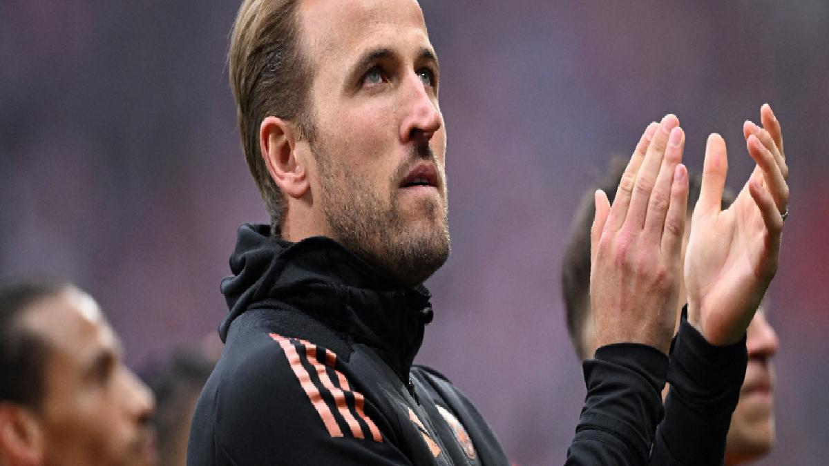 Harry Kane, rekorlarını şampiyonlukla taçlandırdı