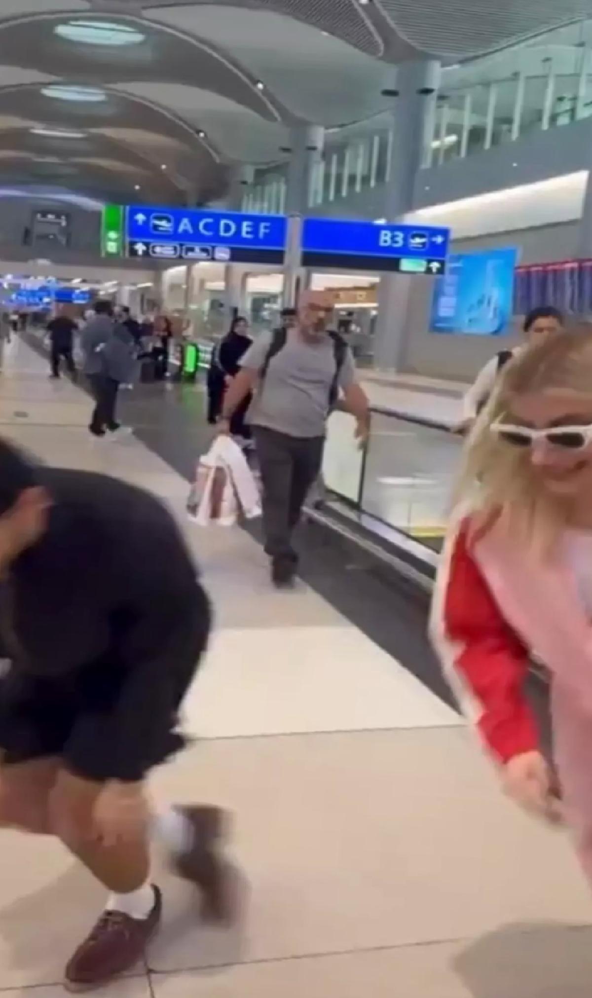 Havalimanında bir epey eğlendi! İrem Derici’den enteresan dans