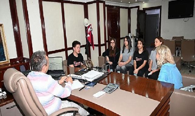 Hayallerindeki kentleri yapay zekayla çiziyorlar