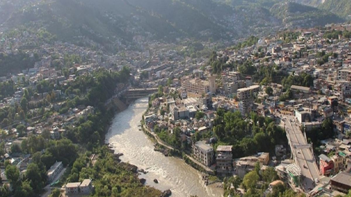 Hindistan, Chenab Irmağı akışını kesti: Pakistan su kriziyle karşı karşıya