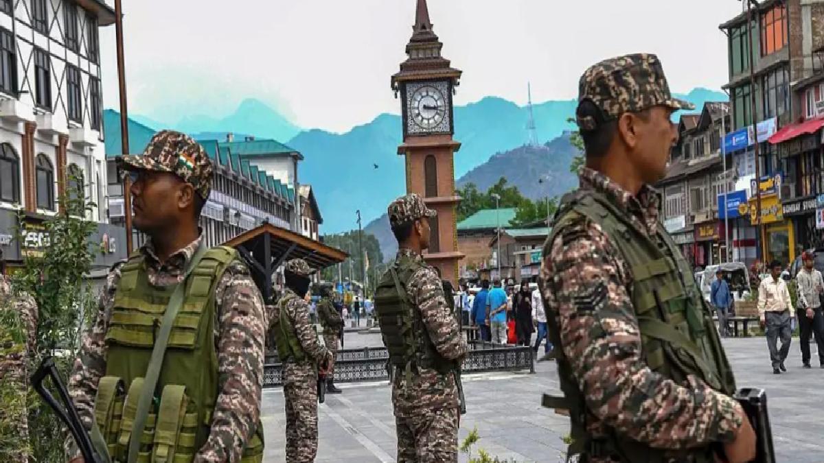 Hindistan’dan Pakistan’a Füze Saldırısı