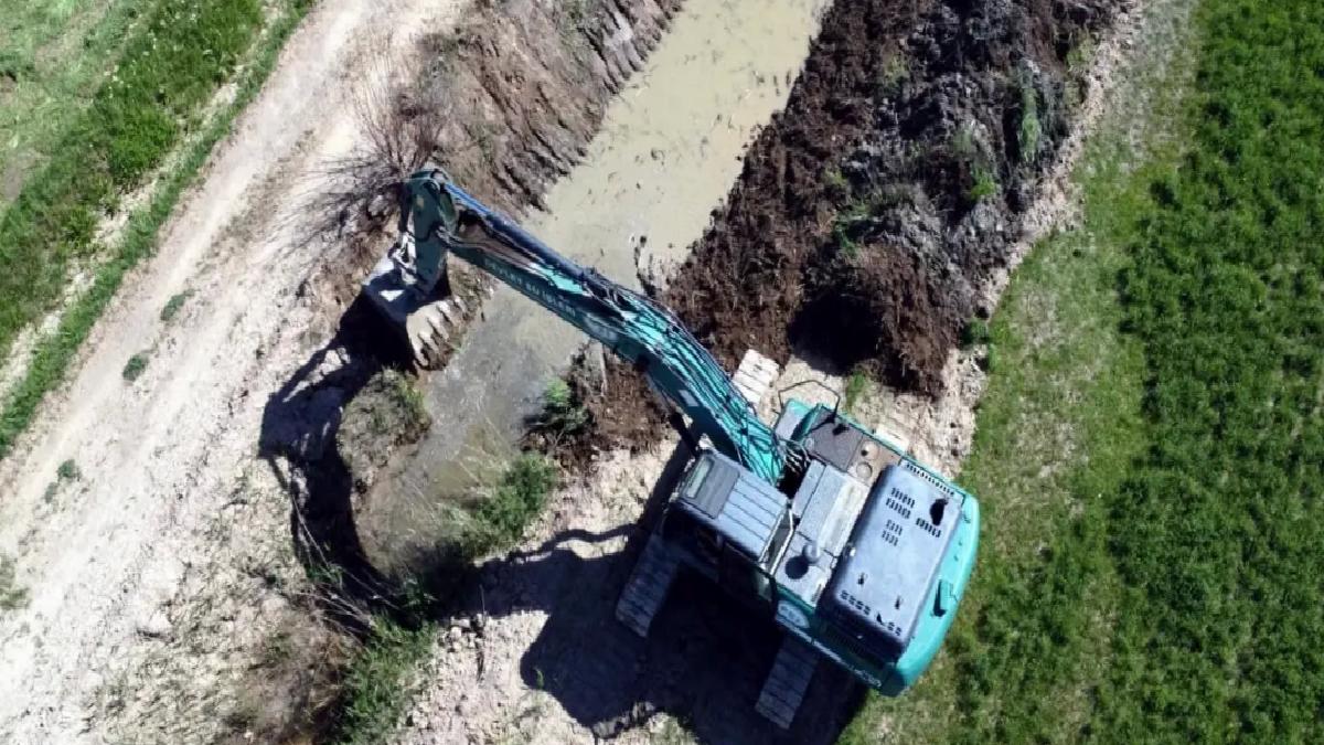 Iğdır’da Sulama Kanalları Temizleniyor
