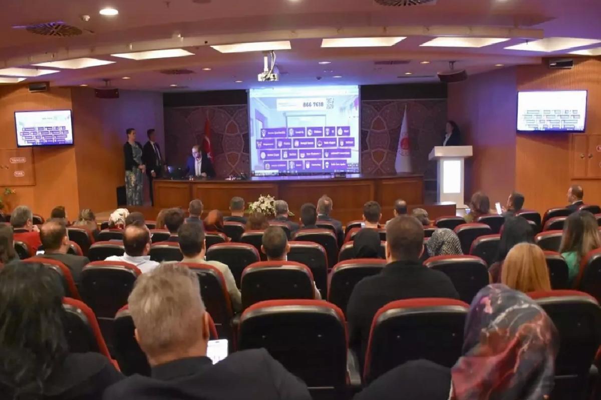İsimli Eğitim ile Dijital Dönüşüm