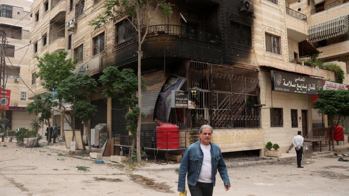 İsrail, Suriye Devlet Başkanlığı Sarayı’nın yakınını vurdu