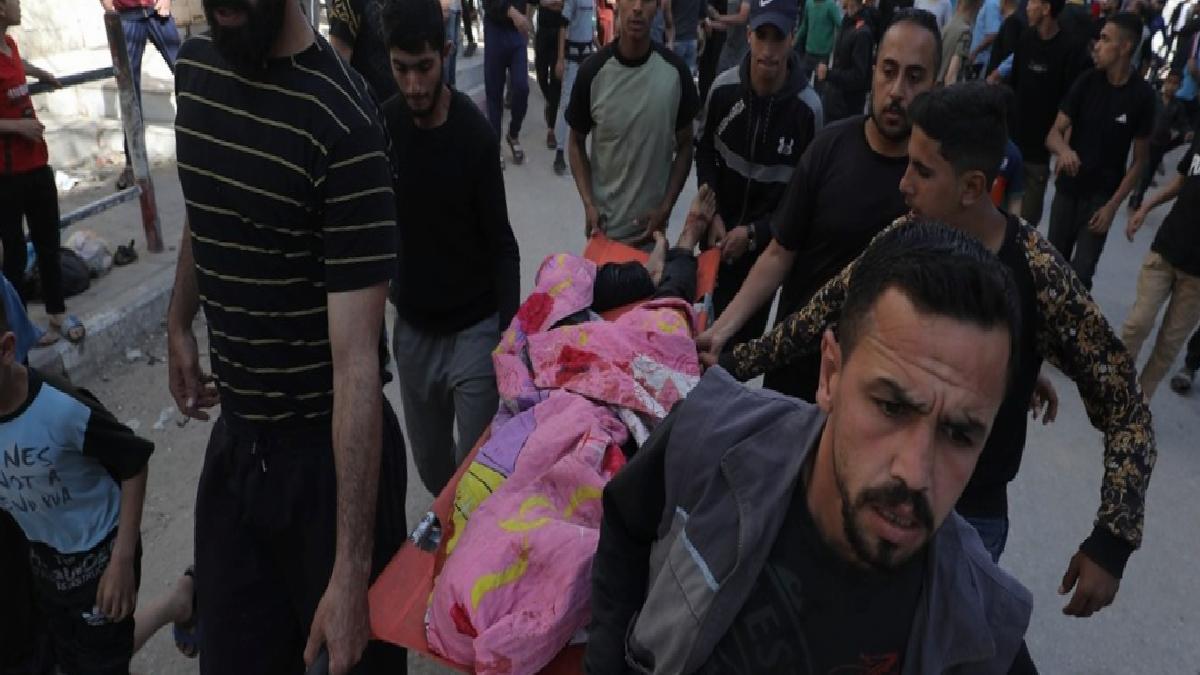 İsrail’in Gazze Şeridi’ne taarruzlarında can kaybı 52 bin 495’e yükseldi
