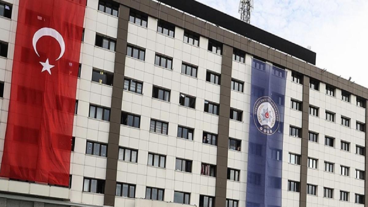 İstanbul Emniyet Müdürlüğü’nden “Özgür Özel’in makam aracı kapalı otoparka alınmadı” savına karşılık