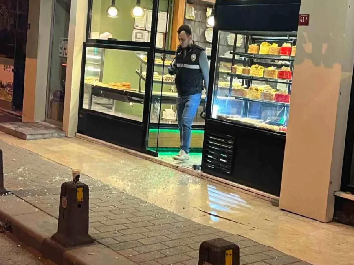 İstanbul’da Genç Kafede Silahlı Akına Uğradı