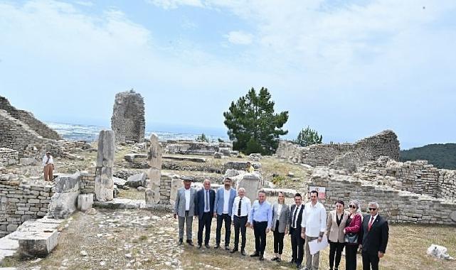 IV. Milletlerarası FoodFest Gastronomi Şenliği domates hasadı ile başladı