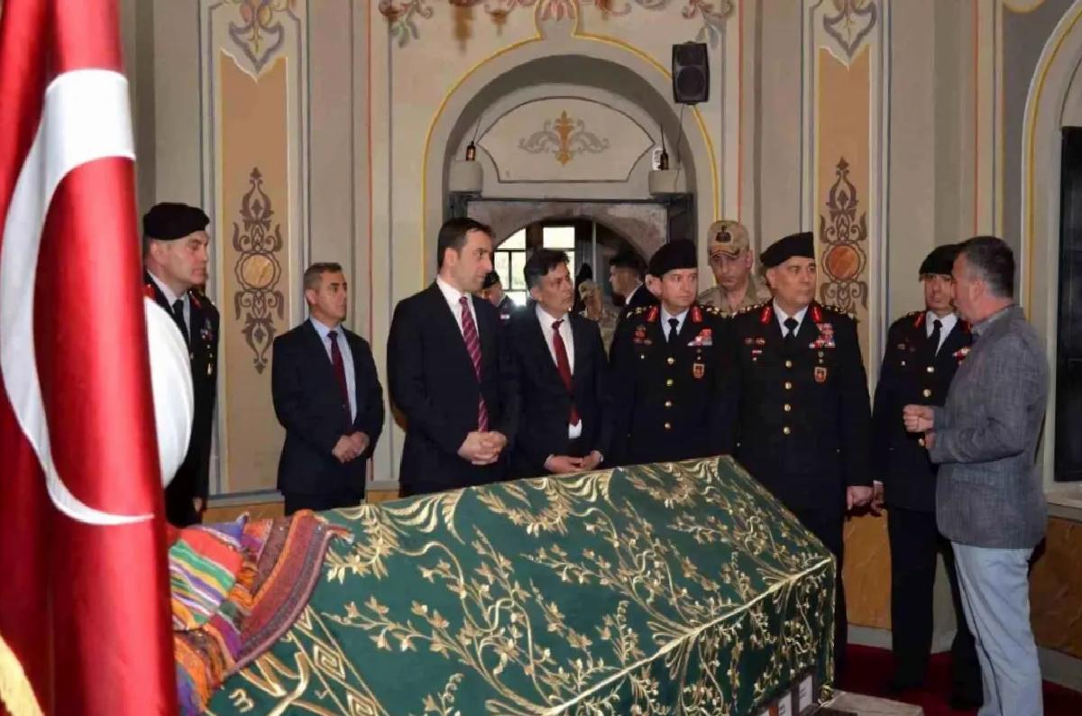Jandarma Genel Kumandanı Çardakçı, Bilecik’te Ertuğrul Gazi Türbesi’ni Ziyaret Etti