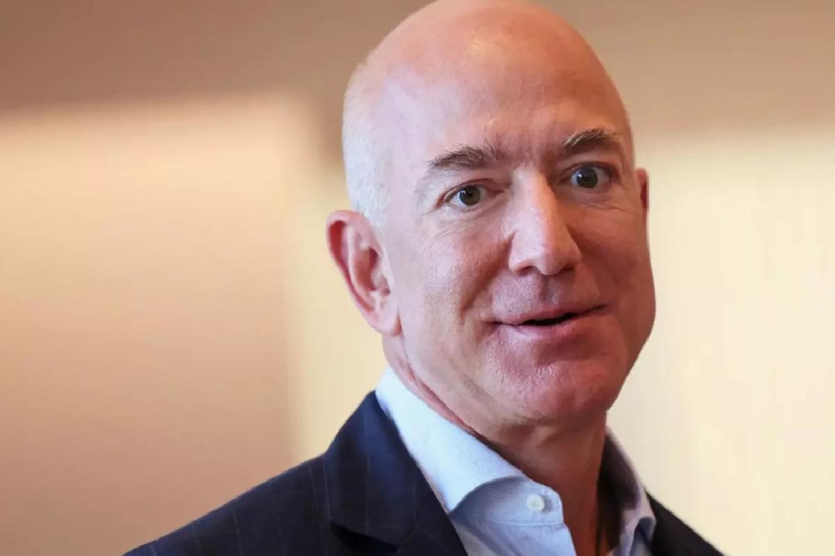 Jeff Bezos 25 Milyon Pay Satacak