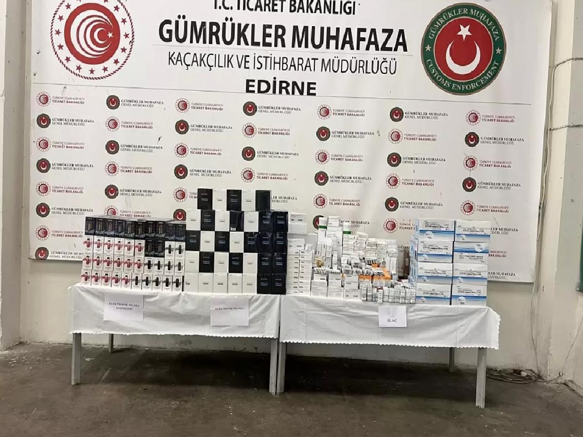 Kaçak Eser Taşıyan Tır Durduruldu
