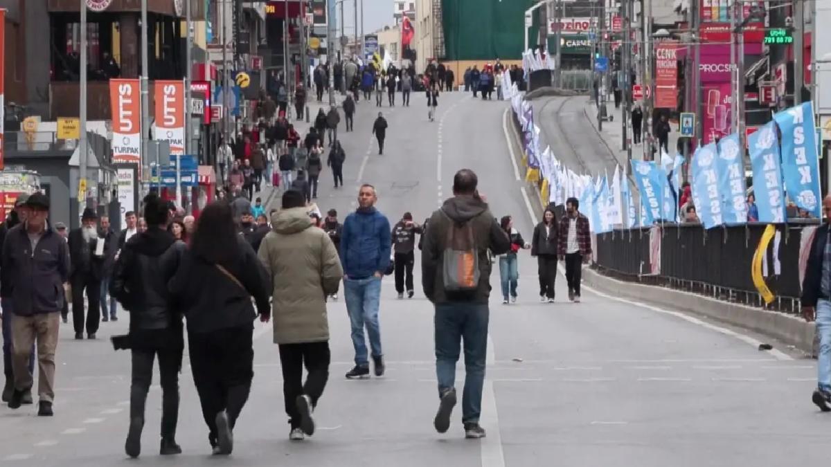 Kadıköy’de 1 Mayıs Mitingi Öncesi Girişler Başladı