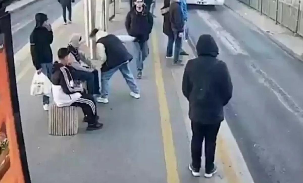 Kadıköy’de Bıçaklı Cinayet İmgeleri Ortaya Çıktı