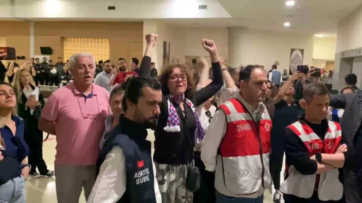 Kadıköy’de Bıçaklı Hücum Davası Başladı