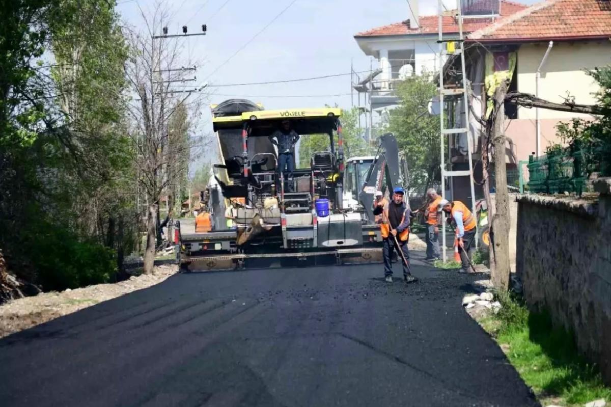 Kahramankazan’da Asfalt Seferberliği Devam Ediyor