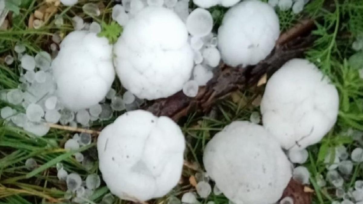 Kahramanmaraş’a ceviz büyüklüğünde dolu yağdı