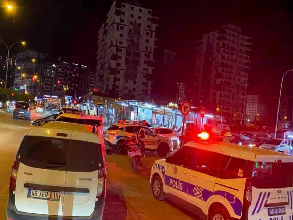 Kahramanmaraş’ta Ehliyetsiz Şoför Polise Çarptı