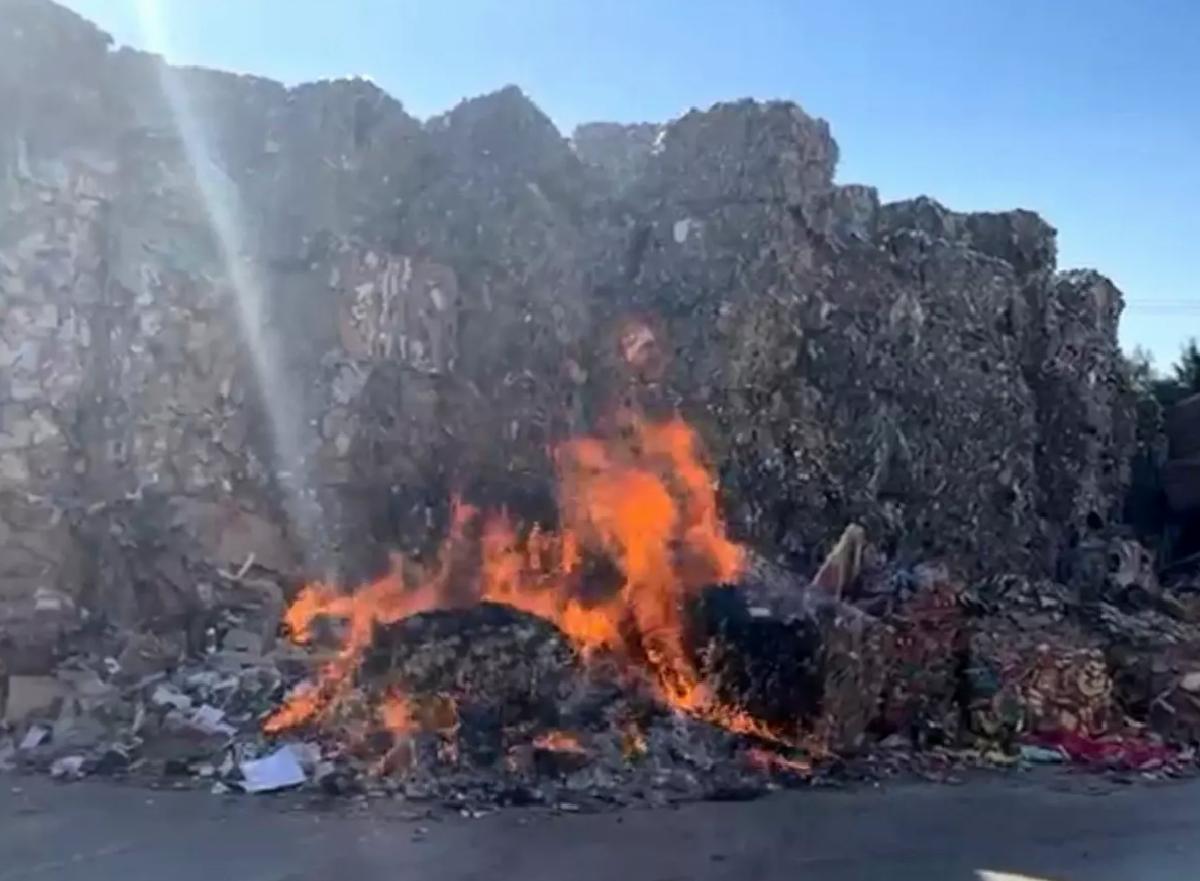 Kahramanmaraş’ta Kağıt Fabrikasında Yangın